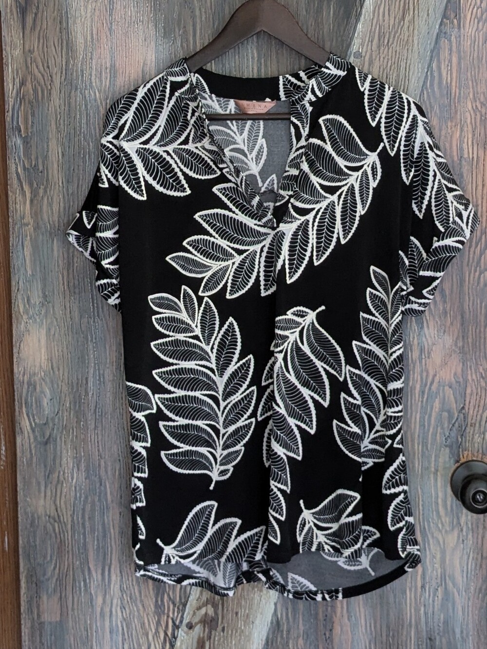 Amana Black Leaf-Print V-Neck Blouse - Lightweight Short Sleeve